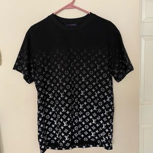Luis Vuitton faded logo t shirt